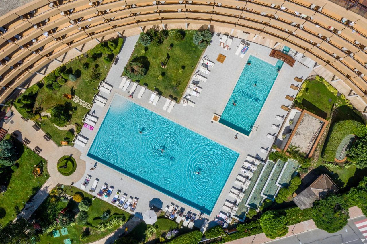 Grand Hotel Pomorie - Medical Spa Extérieur photo Aerial view of the hotel