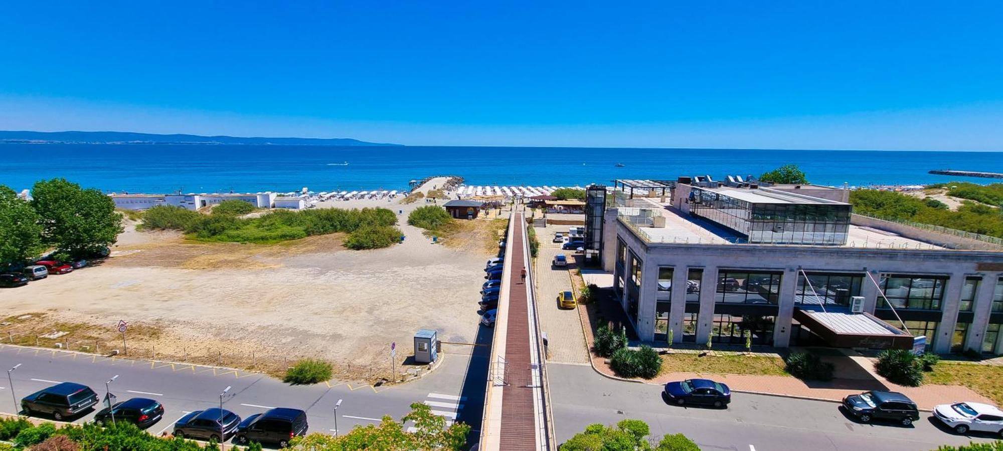 Grand Hotel Pomorie - Medical Spa Extérieur photo View of the sea from the hotel