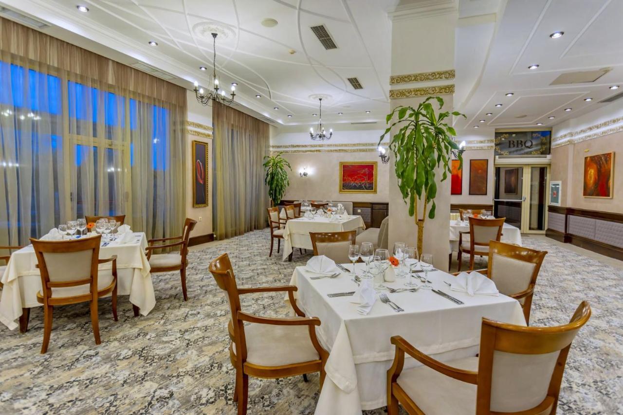 Grand Hotel Pomorie - Medical Spa Extérieur photo Restaurant